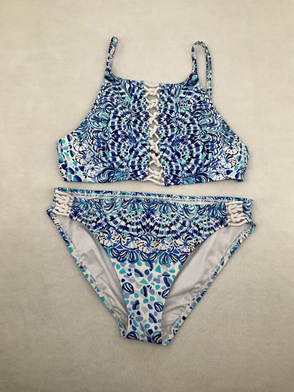 Lilly Pulitzer size 8/10 Blue & White Printed Bikini Lace-Up Halter Top - Picture 2 of 10